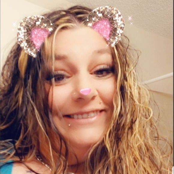 Meet your Posher, Kimberly - Picture 1 of 1